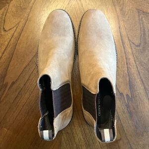 Crown Vintage Glory Chelsea boot size 9